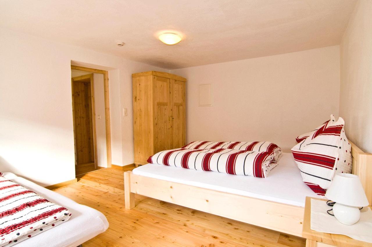 Weberstube Weberhaus Zollhaus Zollstoeckl Apartment Obertilliach Bagian luar foto