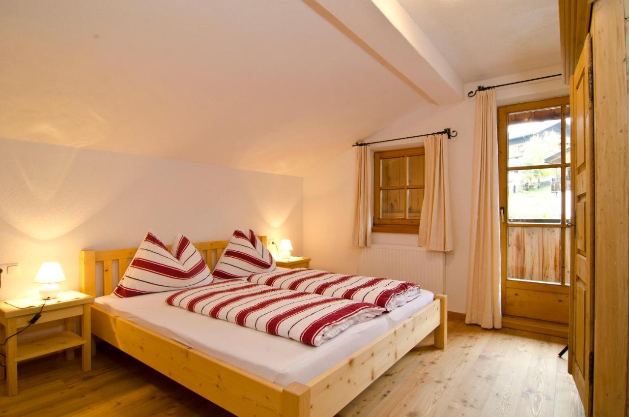 Weberstube Weberhaus Zollhaus Zollstoeckl Apartment Obertilliach Bagian luar foto